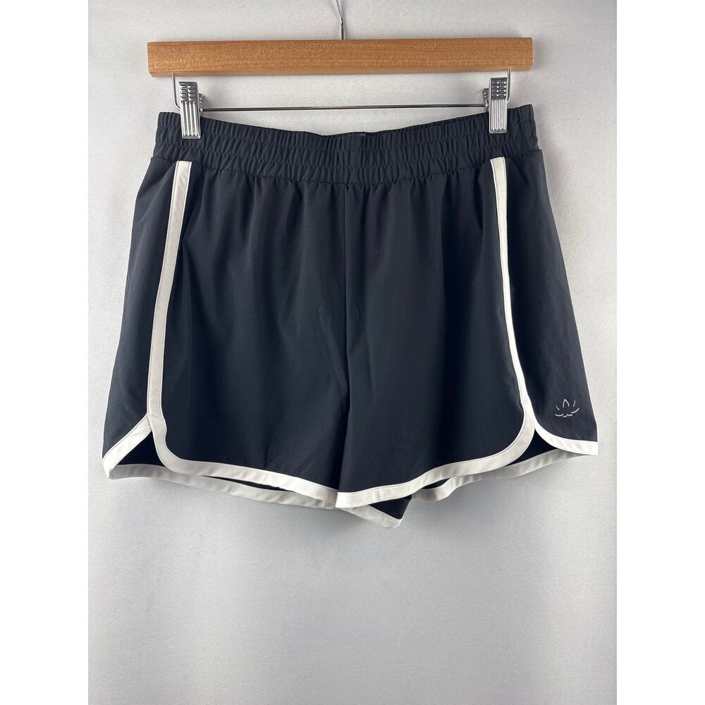 Women’s Beyond Yoga Medium Black w/ White Accents Sports Shorts